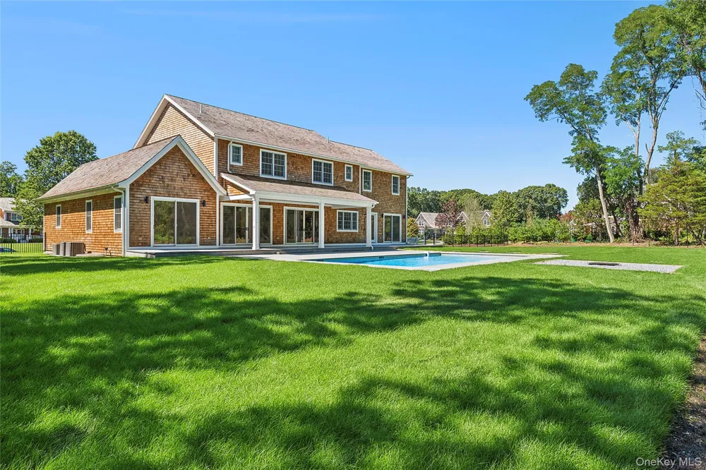 80 Deer Run Southold, NY 11971