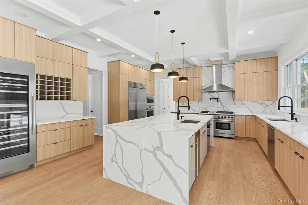 80 Deer Run Southold, NY 11971
