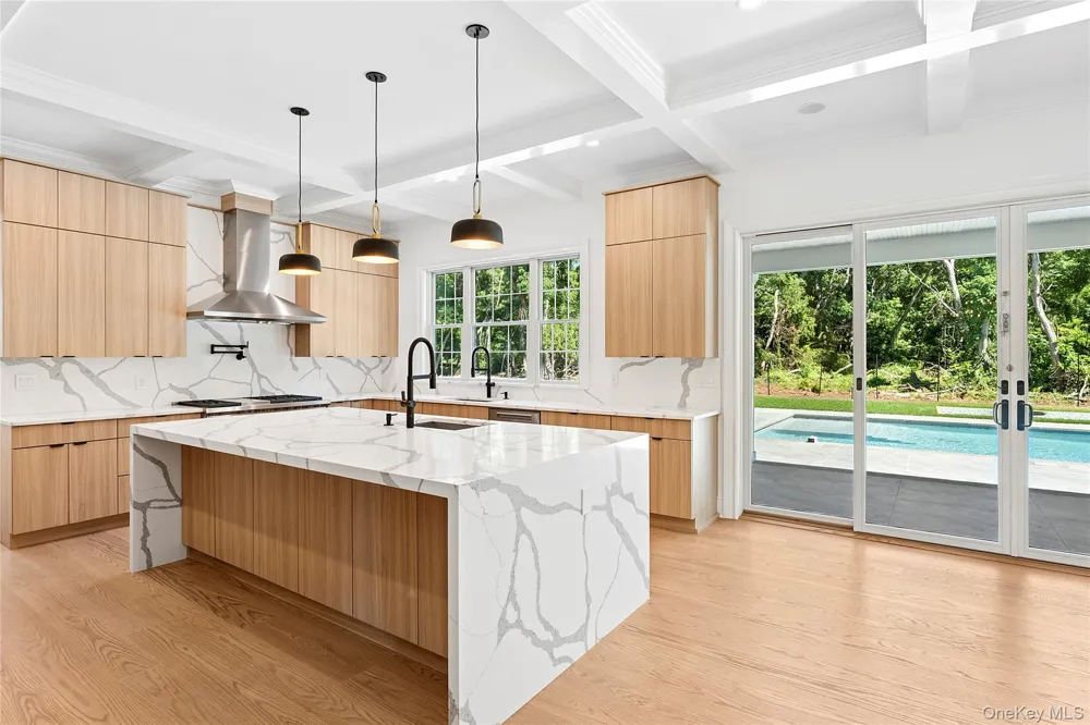 80 Deer Run Southold, NY 11971