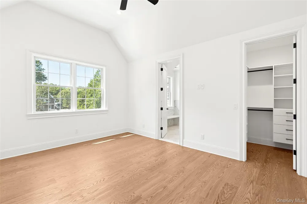 80 Deer Run Southold, NY 11971