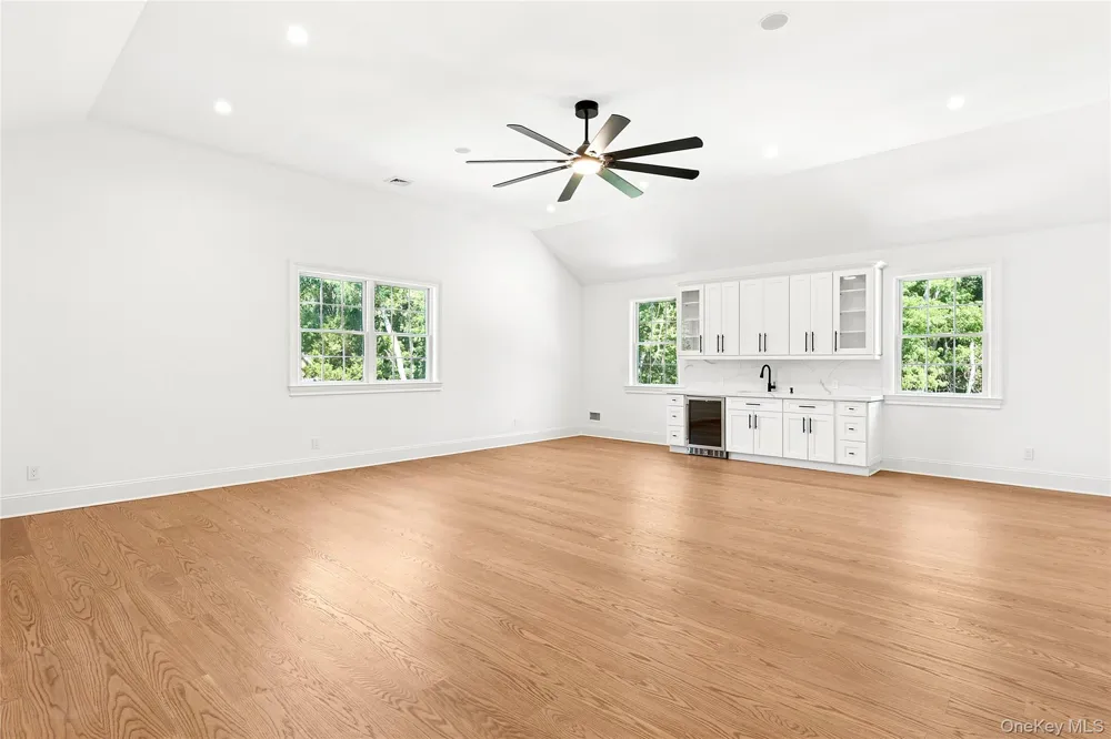 80 Deer Run Southold, NY 11971