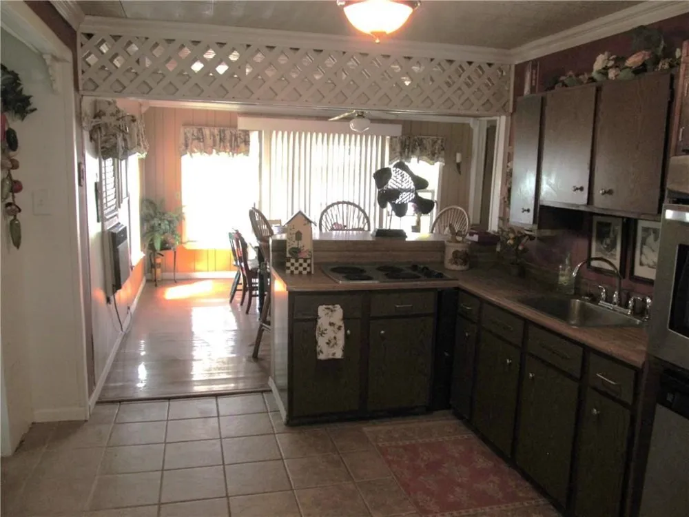 107 E Lakefield Drive Mathis, TX 78368