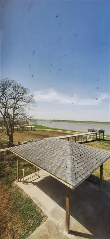 107 E Lakefield Drive Mathis, TX 78368