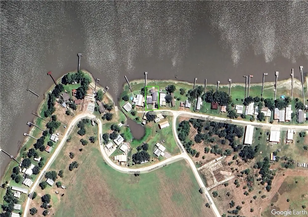 107 E Lakefield Drive Mathis, TX 78368