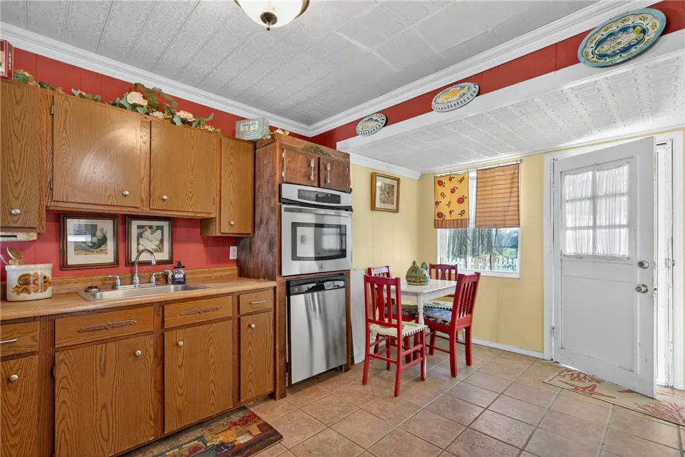 107 E Lakefield Drive Mathis, TX 78368