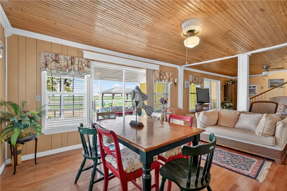 107 E Lakefield Drive Mathis, TX 78368