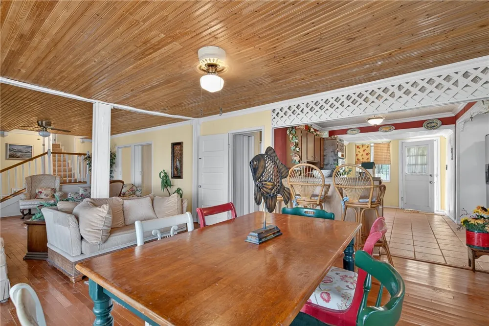 107 E Lakefield Drive Mathis, TX 78368