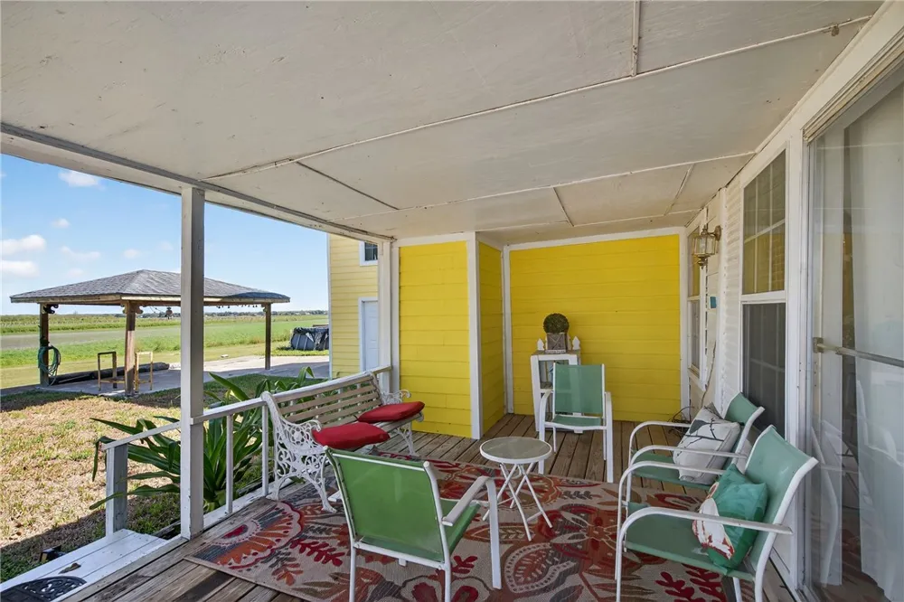107 E Lakefield Drive Mathis, TX 78368