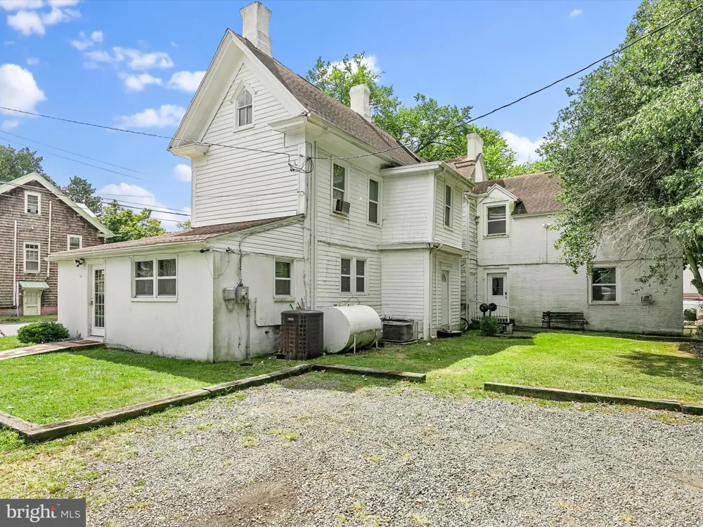 202 BEDFORD STREET Georgetown, DE 19947