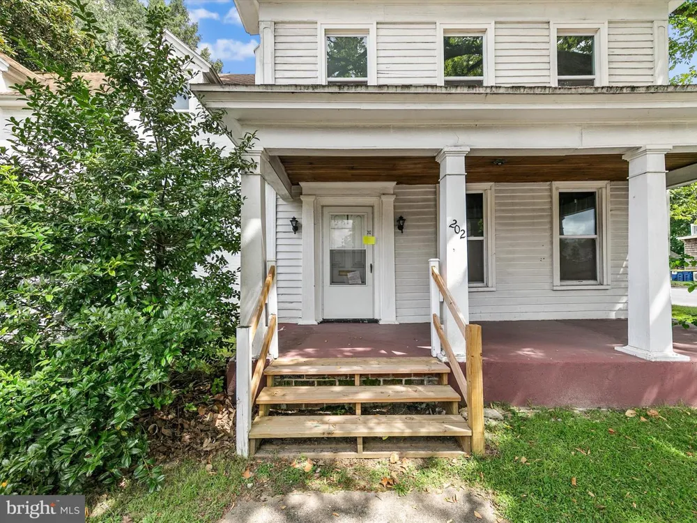 202 BEDFORD STREET Georgetown, DE 19947