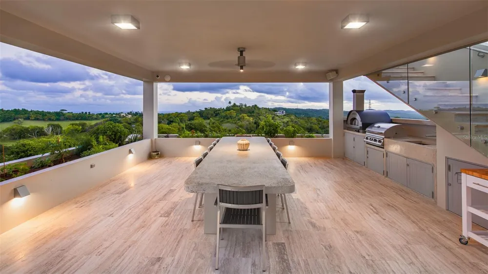A/B CASA LIMONES Vieques, PR 00765