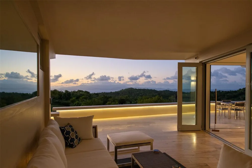 A/B CASA LIMONES Vieques, PR 00765