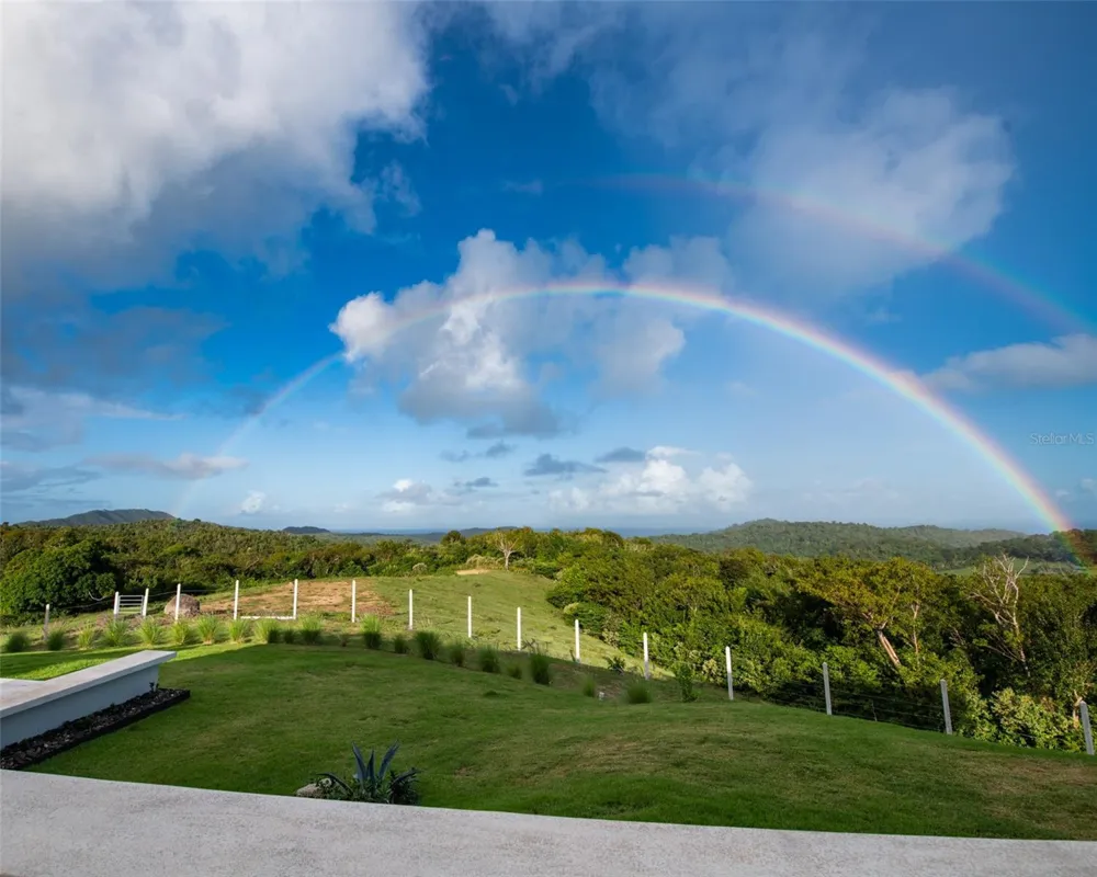 A/B CASA LIMONES Vieques, PR 00765