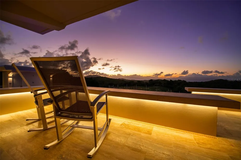 A/B CASA LIMONES Vieques, PR 00765