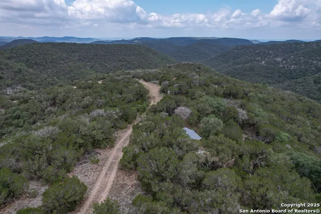 824 S Pinon Loop Camp Wood, TX 78833