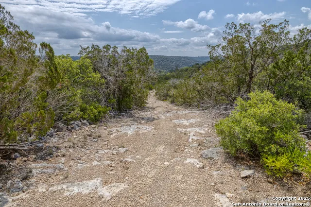 824 S Pinon Loop Camp Wood, TX 78833