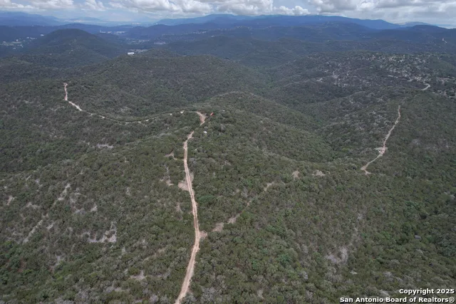 824 S Pinon Loop Camp Wood, TX 78833