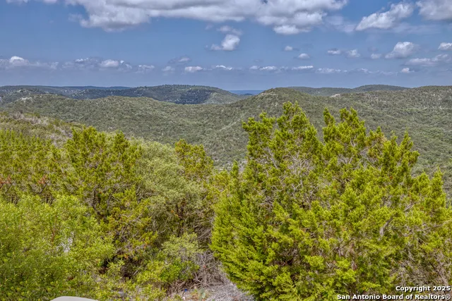 824 S Pinon Loop Camp Wood, TX 78833