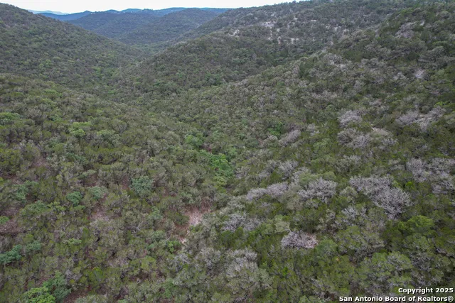 824 S Pinon Loop Camp Wood, TX 78833