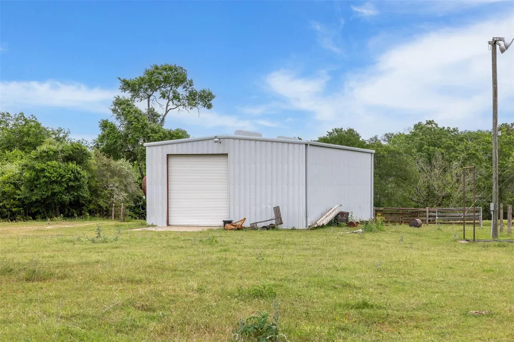 4503 Sulphur Springs Road College Station, TX 77845