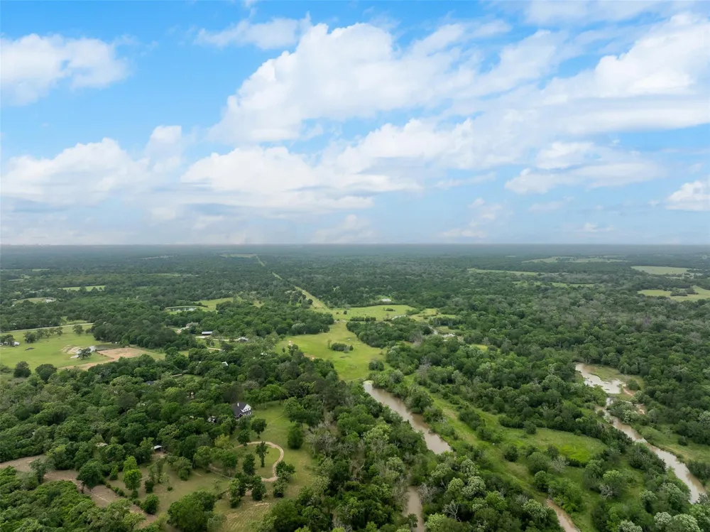 4503 Sulphur Springs Road College Station, TX 77845