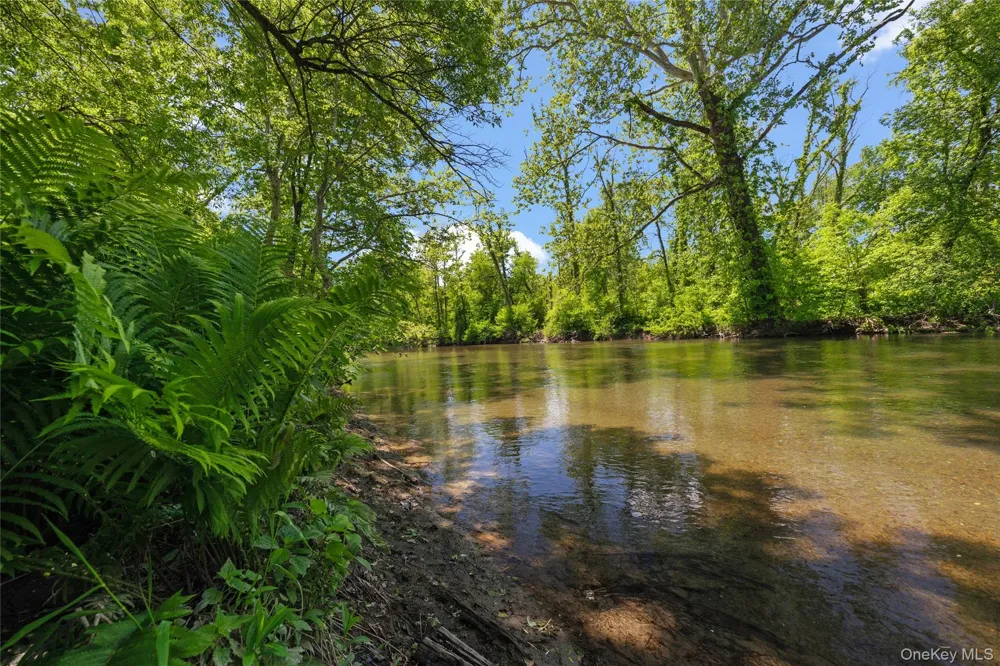 202 Buckwheat Bridge Germantown, NY 12526
