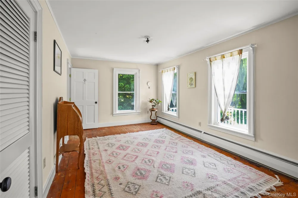 202 Buckwheat Bridge Germantown, NY 12526