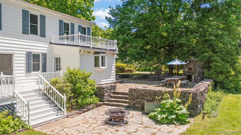 202 Buckwheat Bridge Germantown, NY 12526