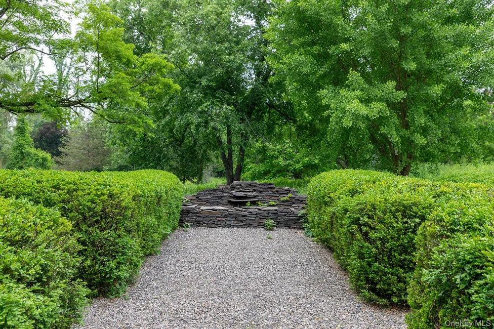 202 Buckwheat Bridge Germantown, NY 12526