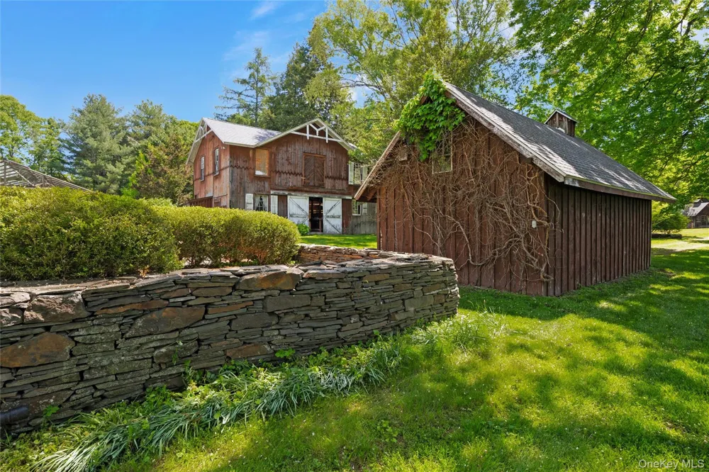 202 Buckwheat Bridge Germantown, NY 12526