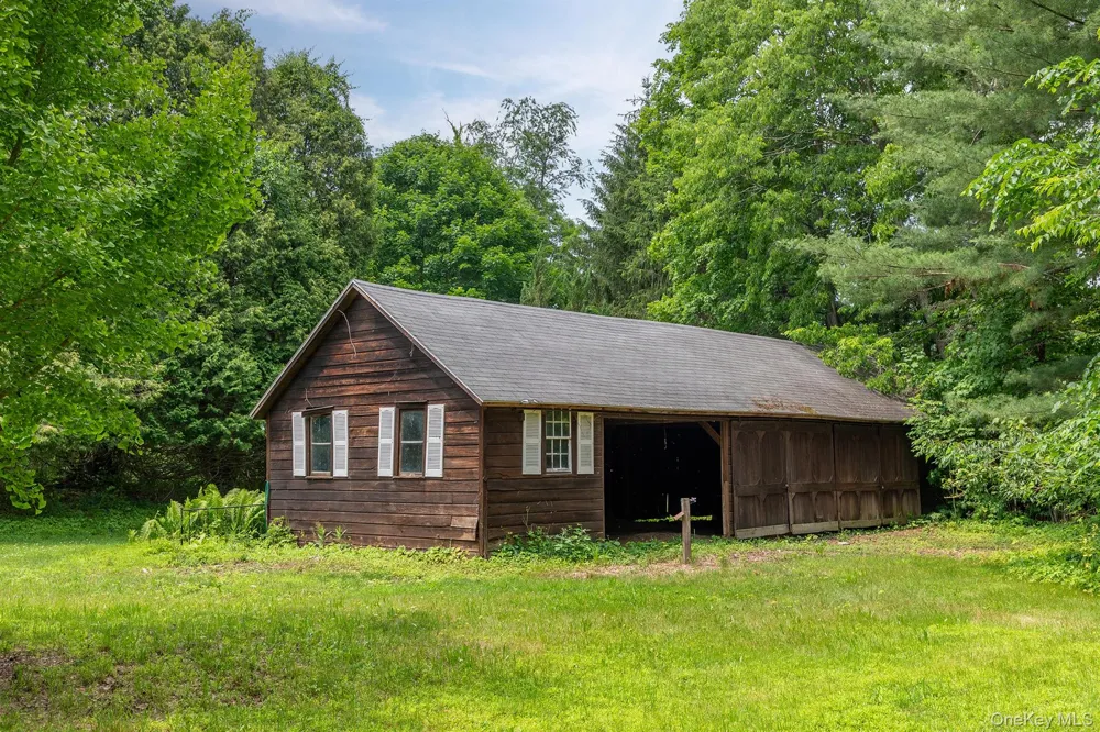 202 Buckwheat Bridge Germantown, NY 12526