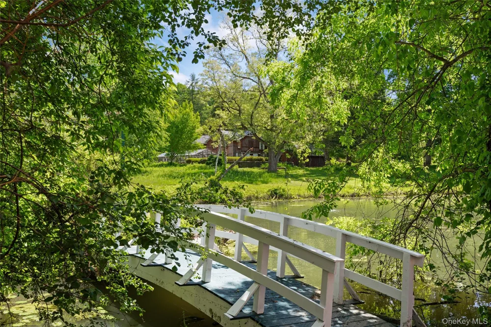 202 Buckwheat Bridge Germantown, NY 12526