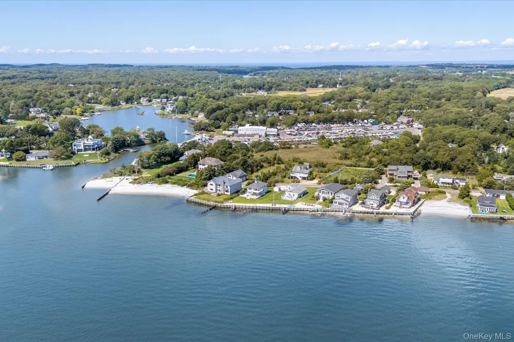 4415 Camp Mineola Road Mattituck, NY 11952