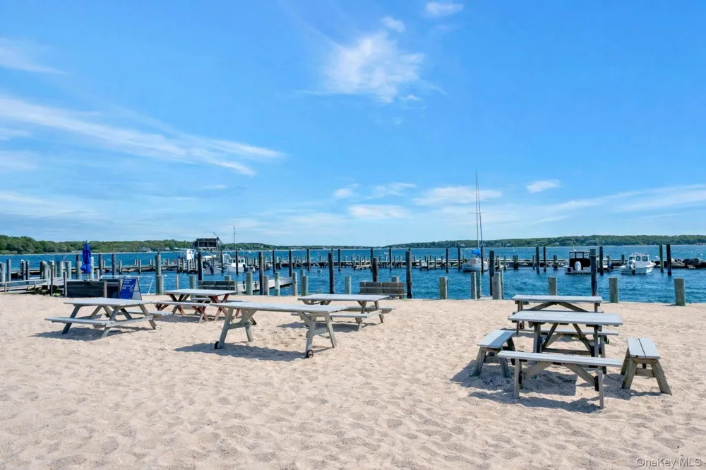 4415 Camp Mineola Road Mattituck, NY 11952