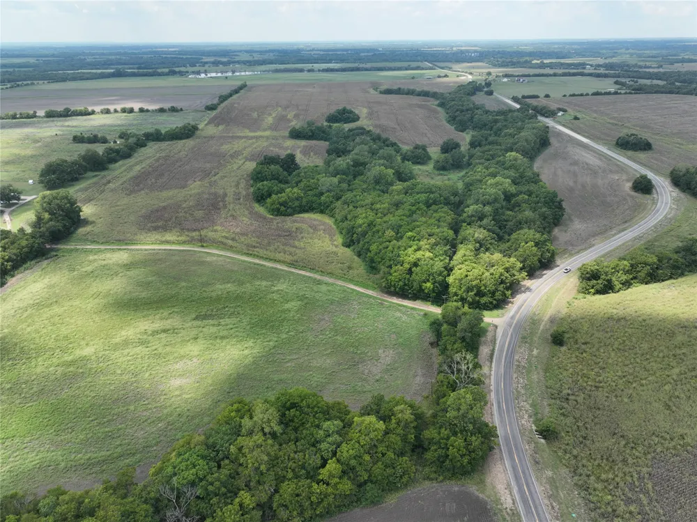 14589 Farm Road 137 Roxton, TX 75477