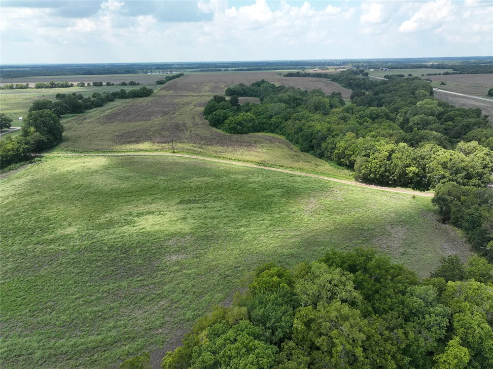 14589 Farm Road 137 Roxton, TX 75477