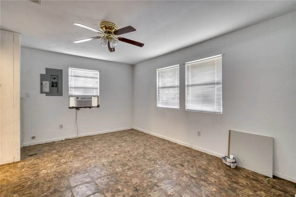 21234 Harrison Drive Bedias, TX 77831