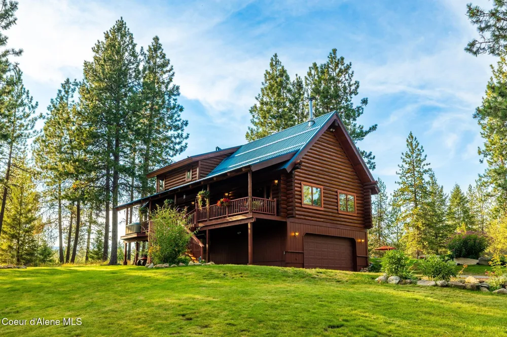 2609 W SEASONS ROAD Athol, ID 83801
