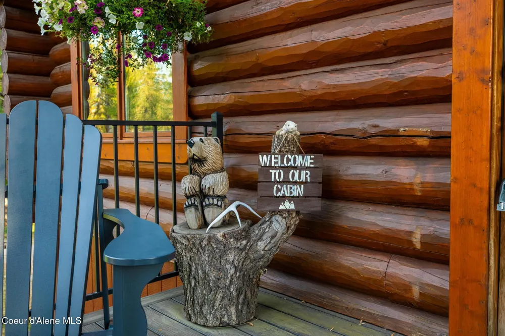 2609 W SEASONS ROAD Athol, ID 83801