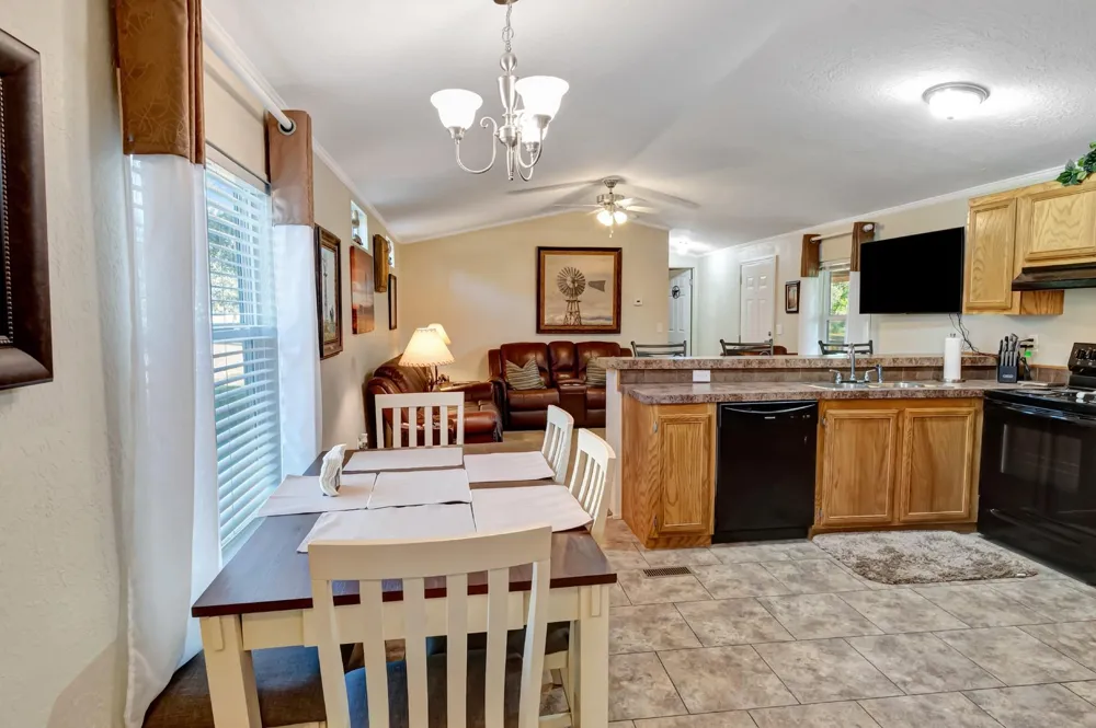 2698 County Road 284 Edna, TX 77957