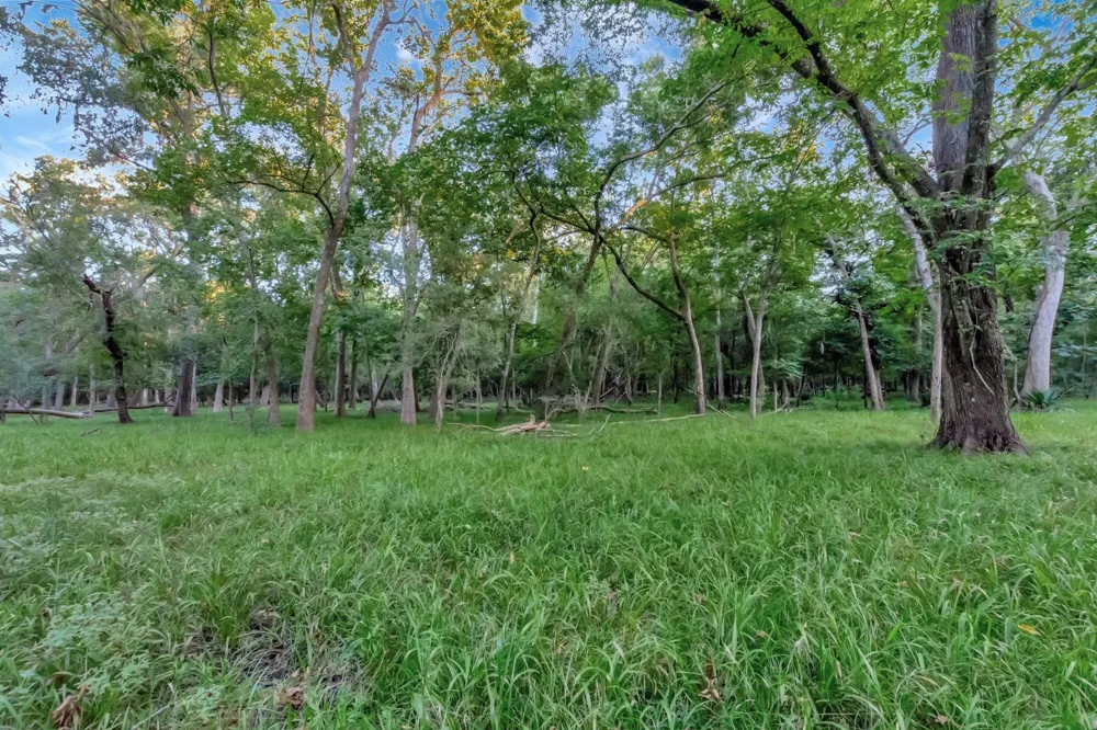2698 County Road 284 Edna, TX 77957