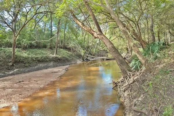 2698 County Road 284 Edna, TX 77957