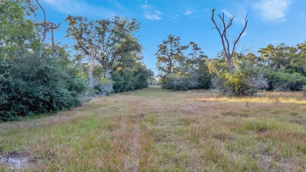 2698 County Road 284 Edna, TX 77957