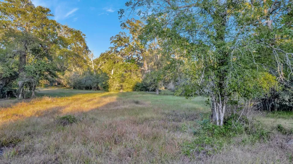 2698 County Road 284 Edna, TX 77957