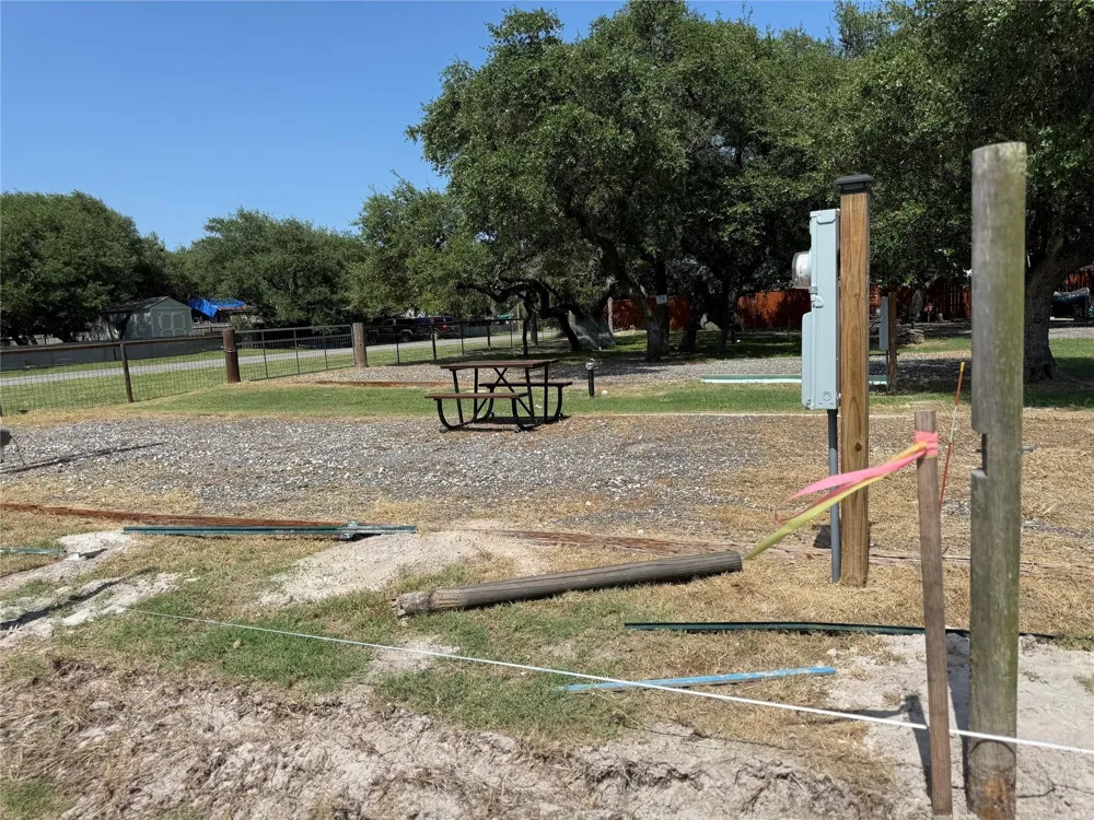 624 Hood Street Rockport, TX 78382