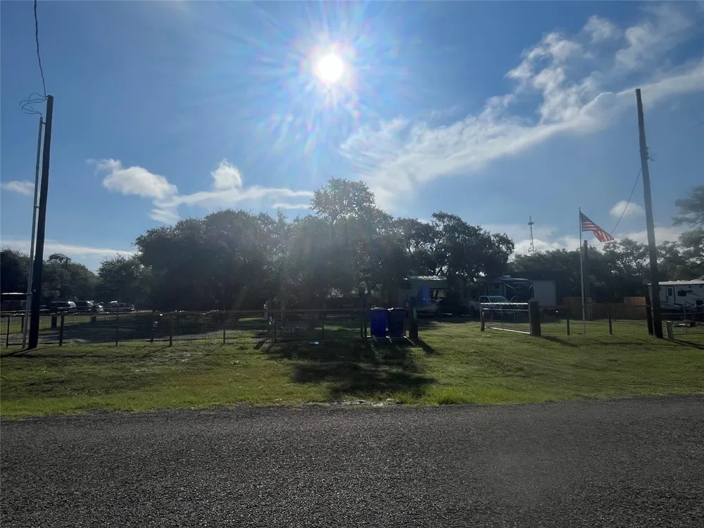 624 Hood Street Rockport, TX 78382