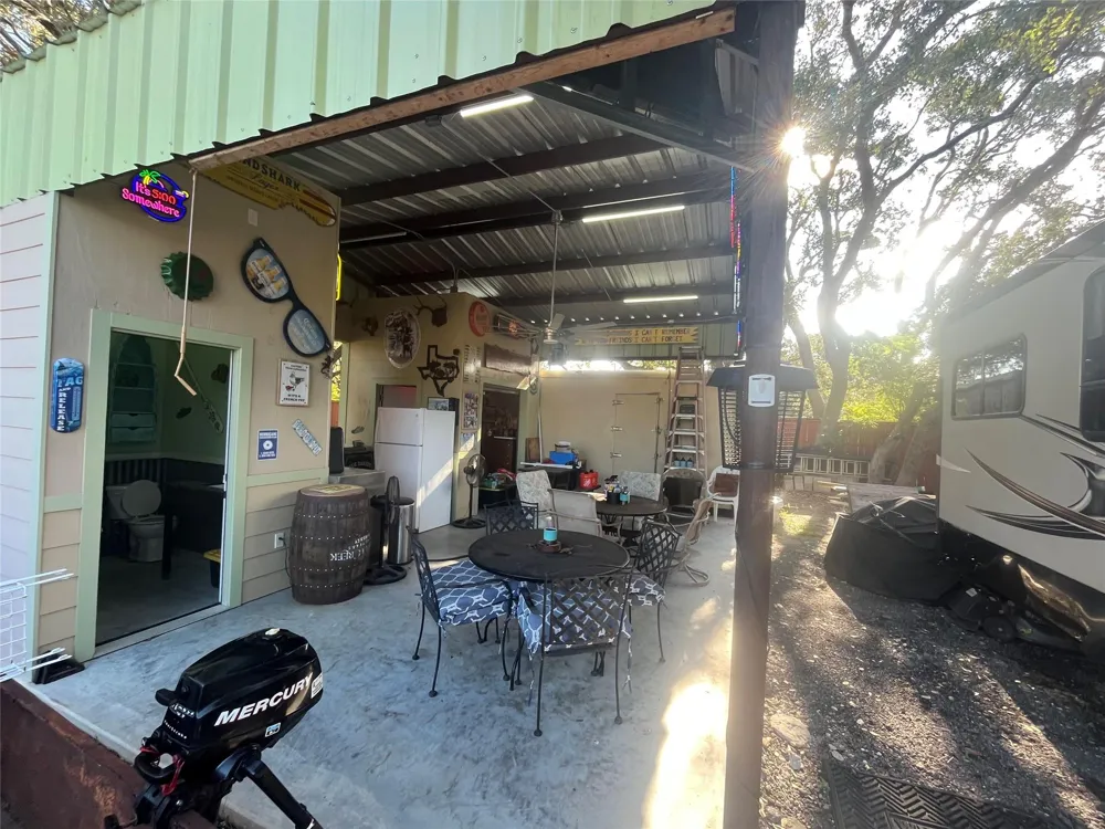 624 Hood Street Rockport, TX 78382