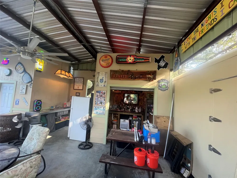 624 Hood Street Rockport, TX 78382