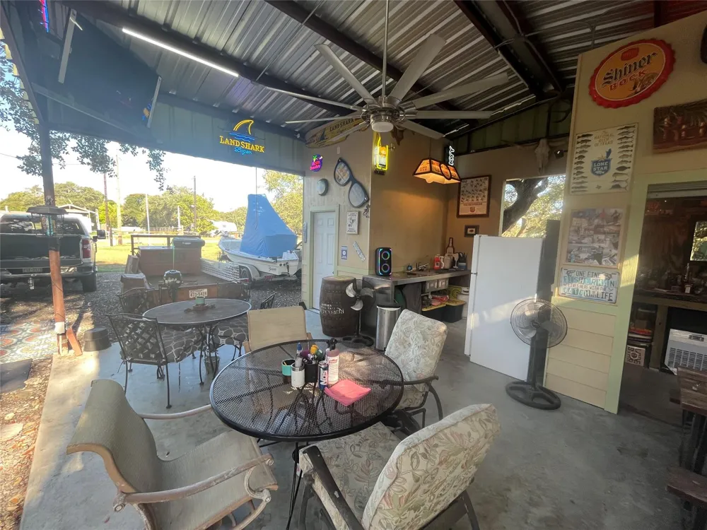 624 Hood Street Rockport, TX 78382