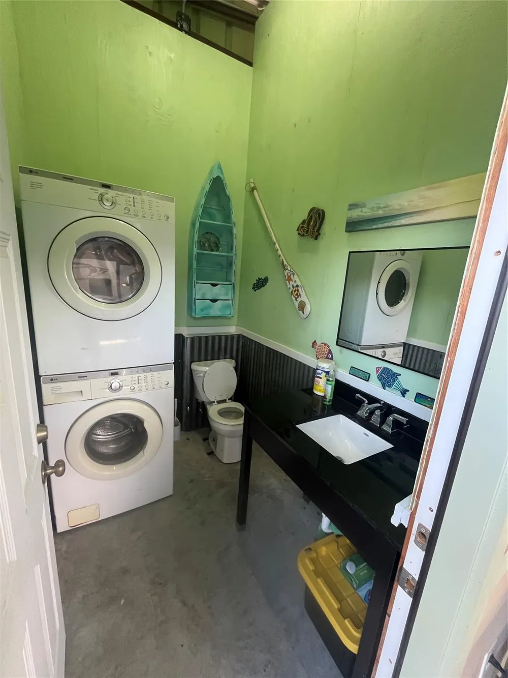 624 Hood Street Rockport, TX 78382